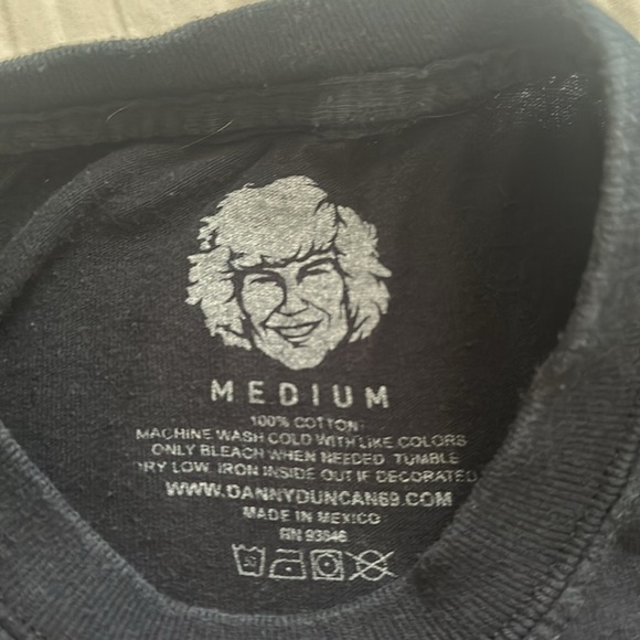 Virginity rocks tee - Picture 2 of 2